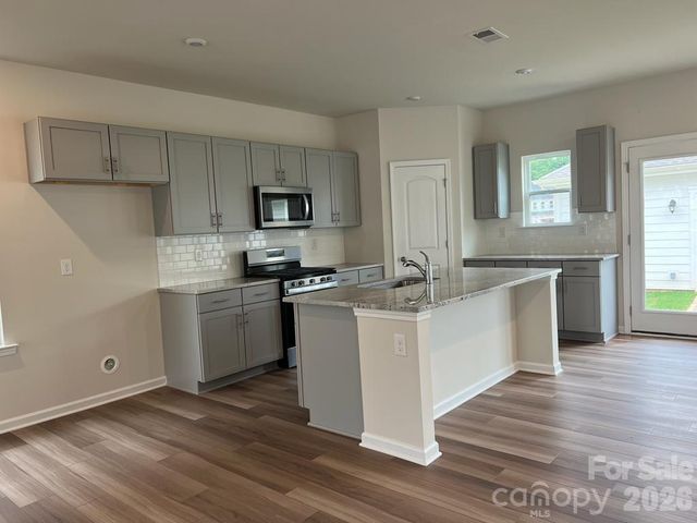 9018 Ramsford Court, Charlotte, NC 28227