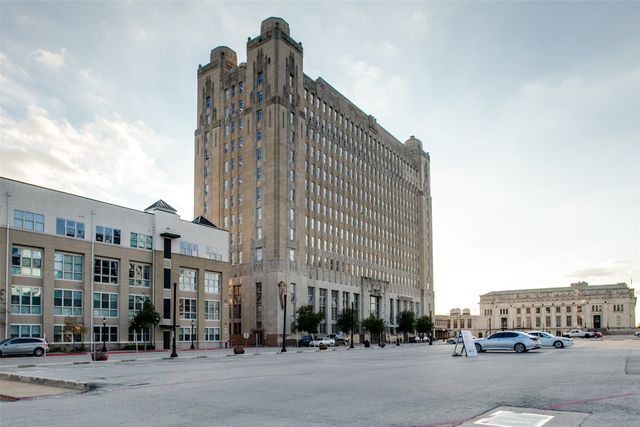 221 W Lancaster Avenue 2001, Fort Worth, TX 76102