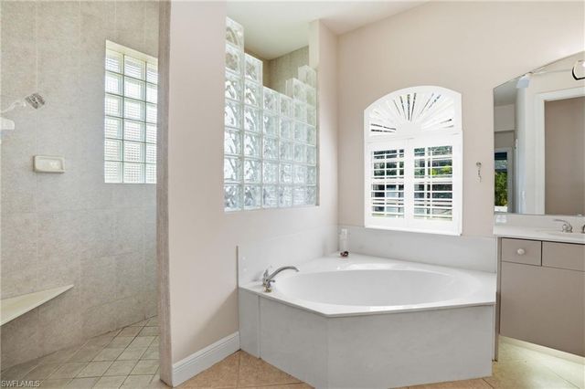 4241 7th AVE NW, Naples, FL 34119