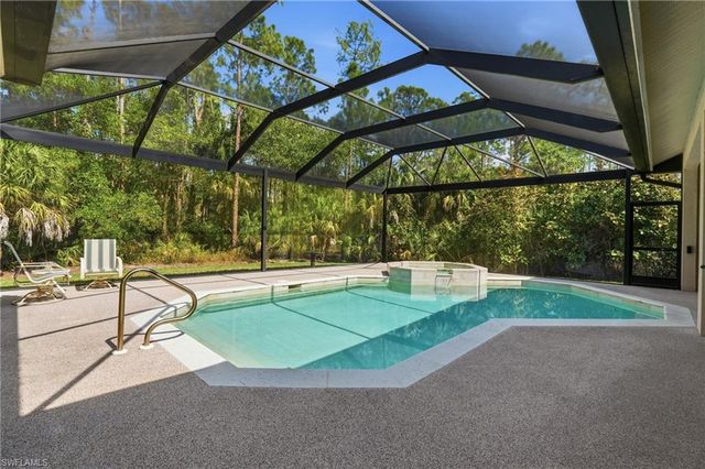 4241 7th AVE NW, Naples, FL 34119