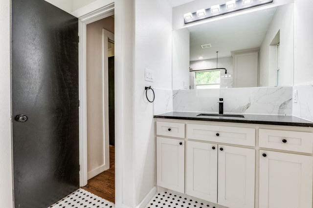 4704 Bransford Road, Colleyville, TX 76034