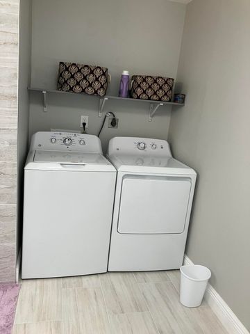 214 Down East Lane, Lake Worth, FL 33467