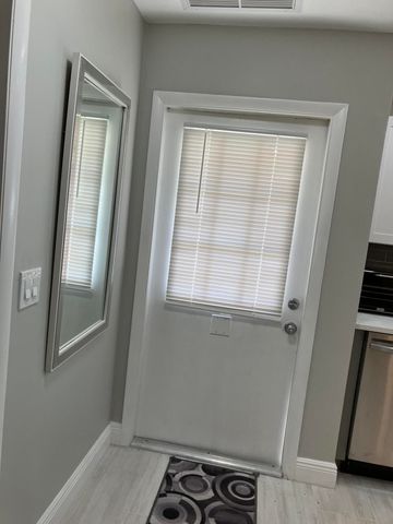 214 Down East Lane, Lake Worth, FL 33467
