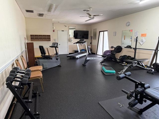 214 Down East Lane, Lake Worth, FL 33467