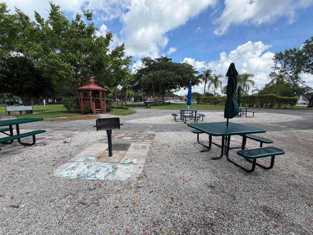214 Down East Lane, Lake Worth, FL 33467