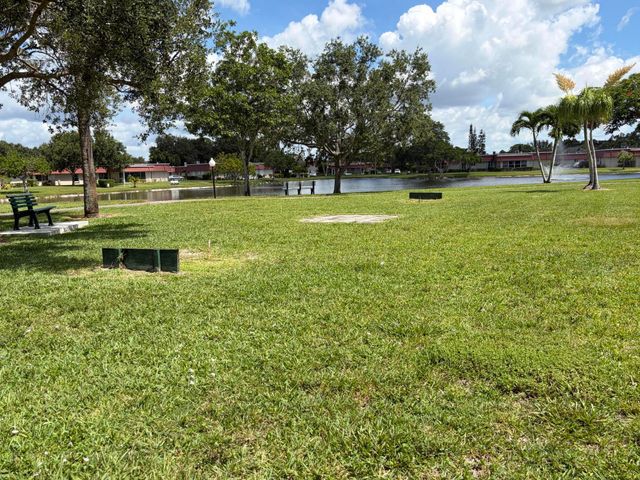 214 Down East Lane, Lake Worth, FL 33467