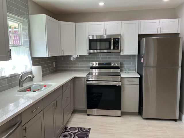 214 Down East Lane, Lake Worth, FL 33467