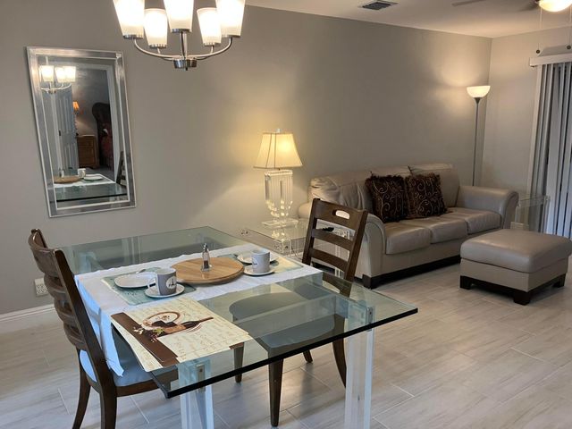 214 Down East Lane, Lake Worth, FL 33467