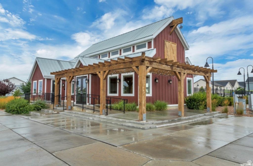 Image 19 of property listing at 67 E LEGACY PKWY, Saratoga Springs, UT 84045