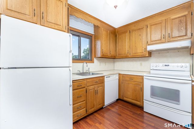 895 Matthews Street 62, Bristol, CT 06010