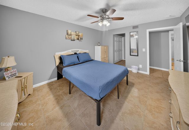 7346 EL BARCO Road 4, Jacksonville, FL 32216