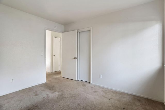 1056 Port Chelsea Cir, Lodi, CA 95240