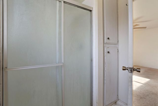 1056 Port Chelsea Cir, Lodi, CA 95240