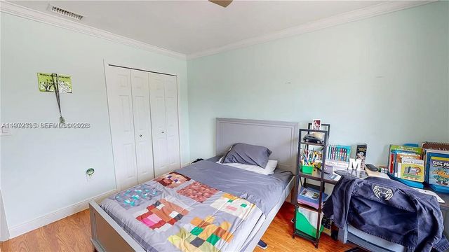 13821 SW 14th St, Miami, FL 33184