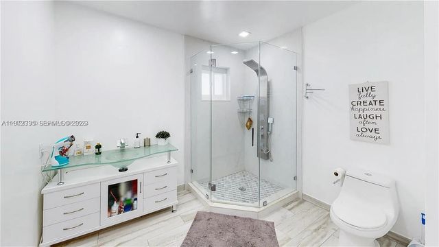 13821 SW 14th St, Miami, FL 33184