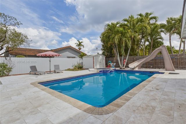 13821 SW 14th St, Miami, FL 33184