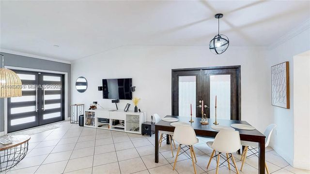 13821 SW 14th St, Miami, FL 33184