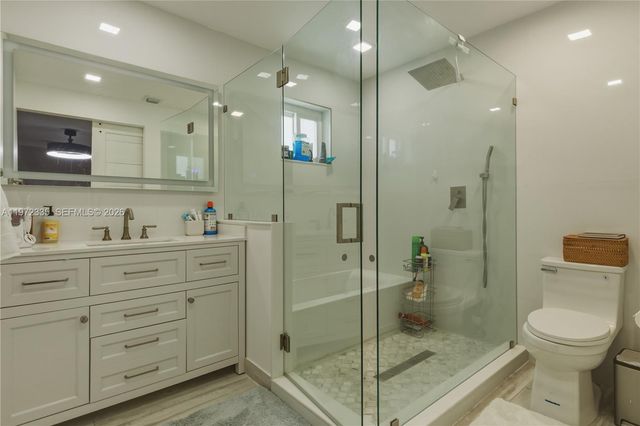 13821 SW 14th St, Miami, FL 33184