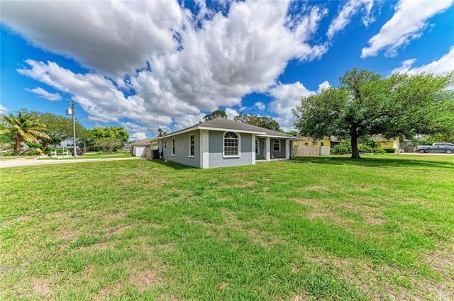 515 75TH STREET NW, Bradenton, FL 34209