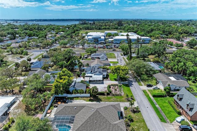 515 75TH STREET NW, Bradenton, FL 34209