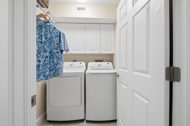 7232 Fairfax Drive 205, Tamarac, FL 33321