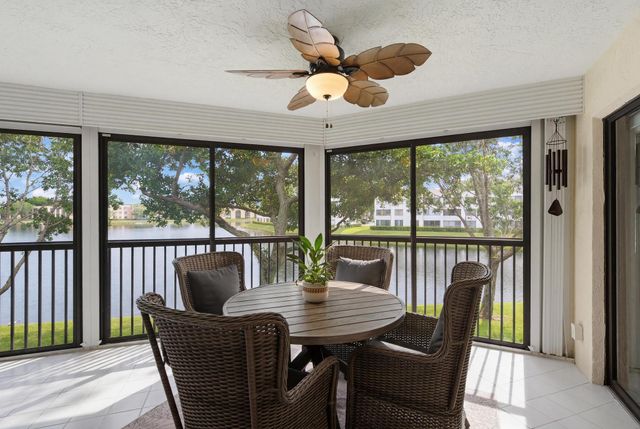7232 Fairfax Drive 205, Tamarac, FL 33321