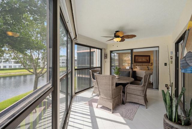 7232 Fairfax Drive 205, Tamarac, FL 33321