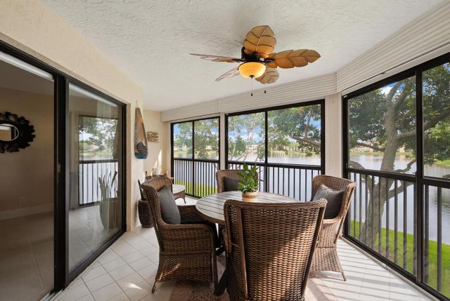 7232 Fairfax Drive 205, Tamarac, FL 33321