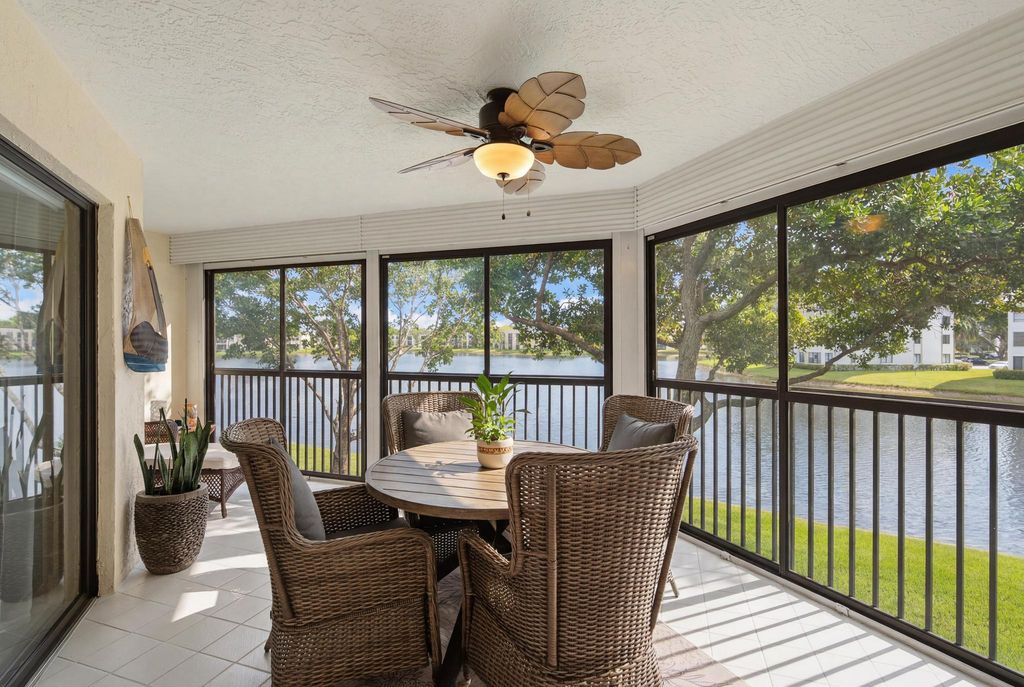 7232 Fairfax Drive 205, Tamarac, FL 33321