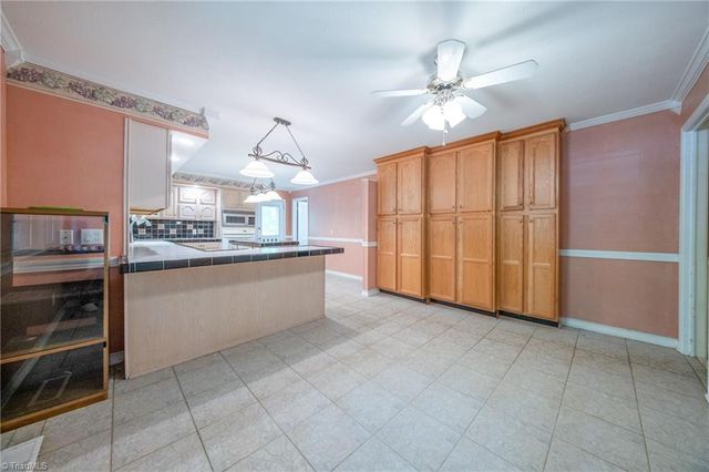 5218 Bear Creek Road, Winston-salem, NC 27106