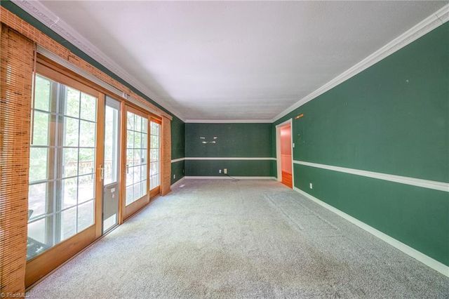 5218 Bear Creek Road, Winston-salem, NC 27106