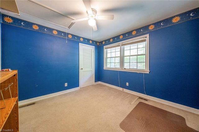 5218 Bear Creek Road, Winston-salem, NC 27106