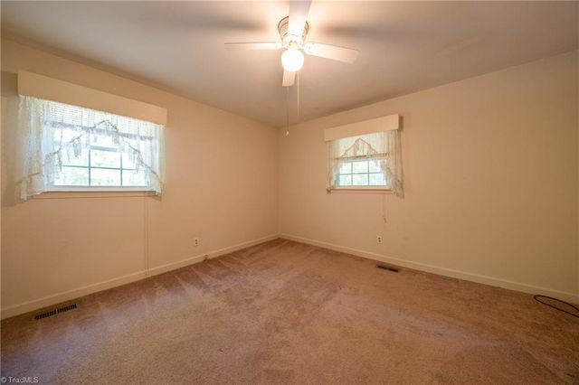 5218 Bear Creek Road, Winston-salem, NC 27106