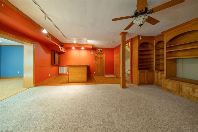 5218 Bear Creek Road, Winston-salem, NC 27106