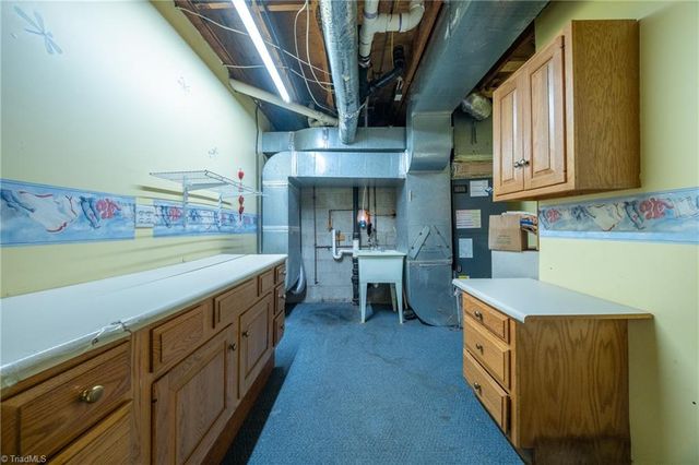 5218 Bear Creek Road, Winston-salem, NC 27106