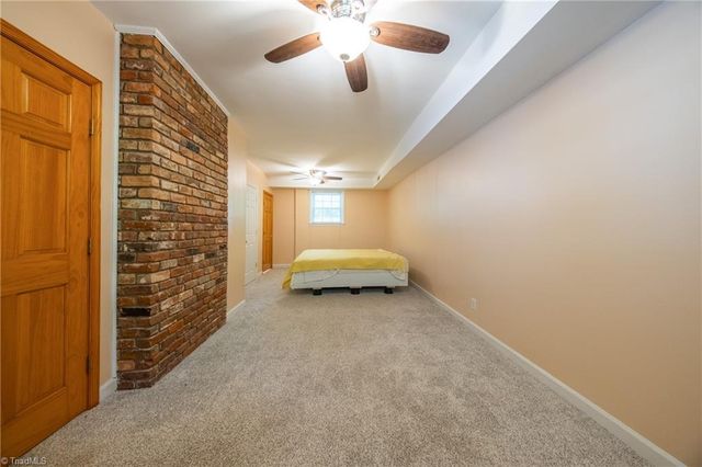 5218 Bear Creek Road, Winston-salem, NC 27106
