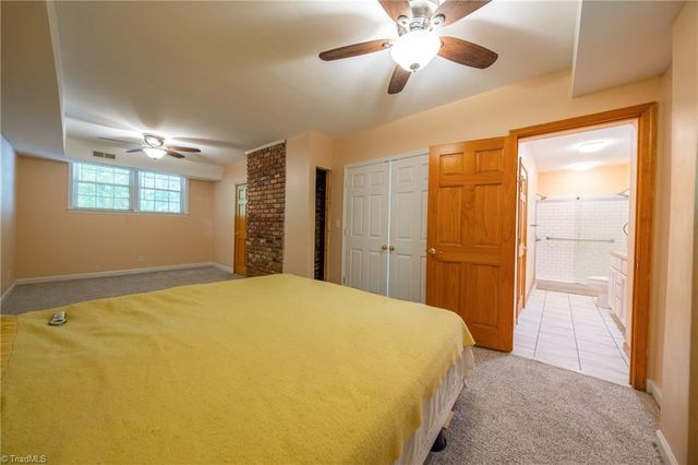 5218 Bear Creek Road, Winston-salem, NC 27106