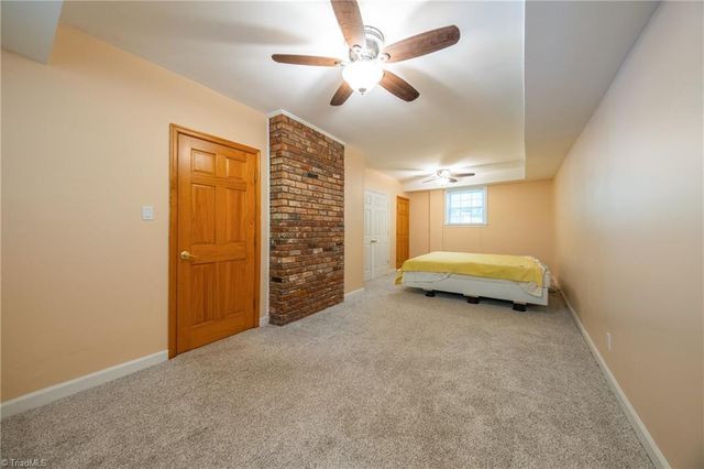 5218 Bear Creek Road, Winston-salem, NC 27106