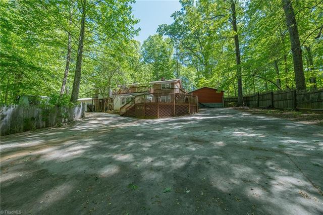 5218 Bear Creek Road, Winston-salem, NC 27106