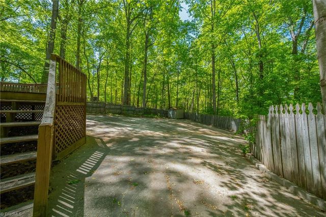 5218 Bear Creek Road, Winston-salem, NC 27106