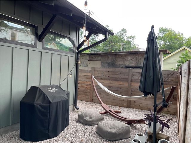 1806 Haskell 2, Austin, TX 78702