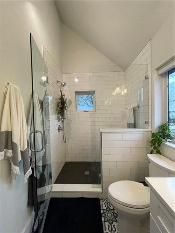 1806 Haskell 2, Austin, TX 78702