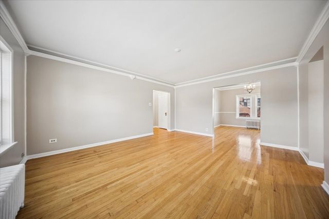 2 S Lincoln Avenue 2A, Park Ridge, IL 60068