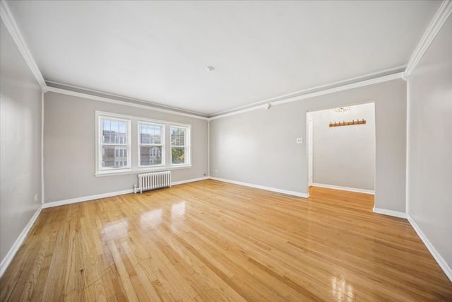 2 S Lincoln Avenue 2A, Park Ridge, IL 60068