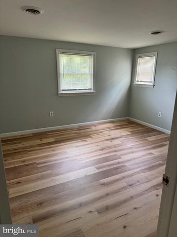 159 MILL RD, Swedesboro, NJ 08085