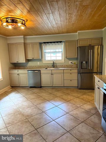 159 MILL RD, Swedesboro, NJ 08085