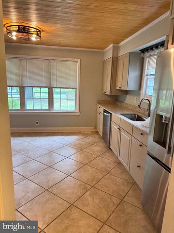 159 MILL RD, Swedesboro, NJ 08085