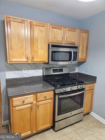 6978 Foxmoor Way, Douglasville, GA 30134