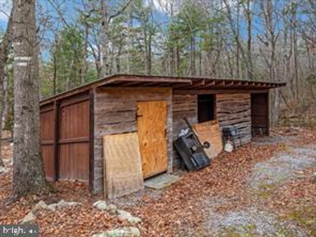 184 WHIPPOORWILL LN, Luray, VA 22835