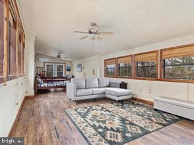 184 WHIPPOORWILL LN, Luray, VA 22835